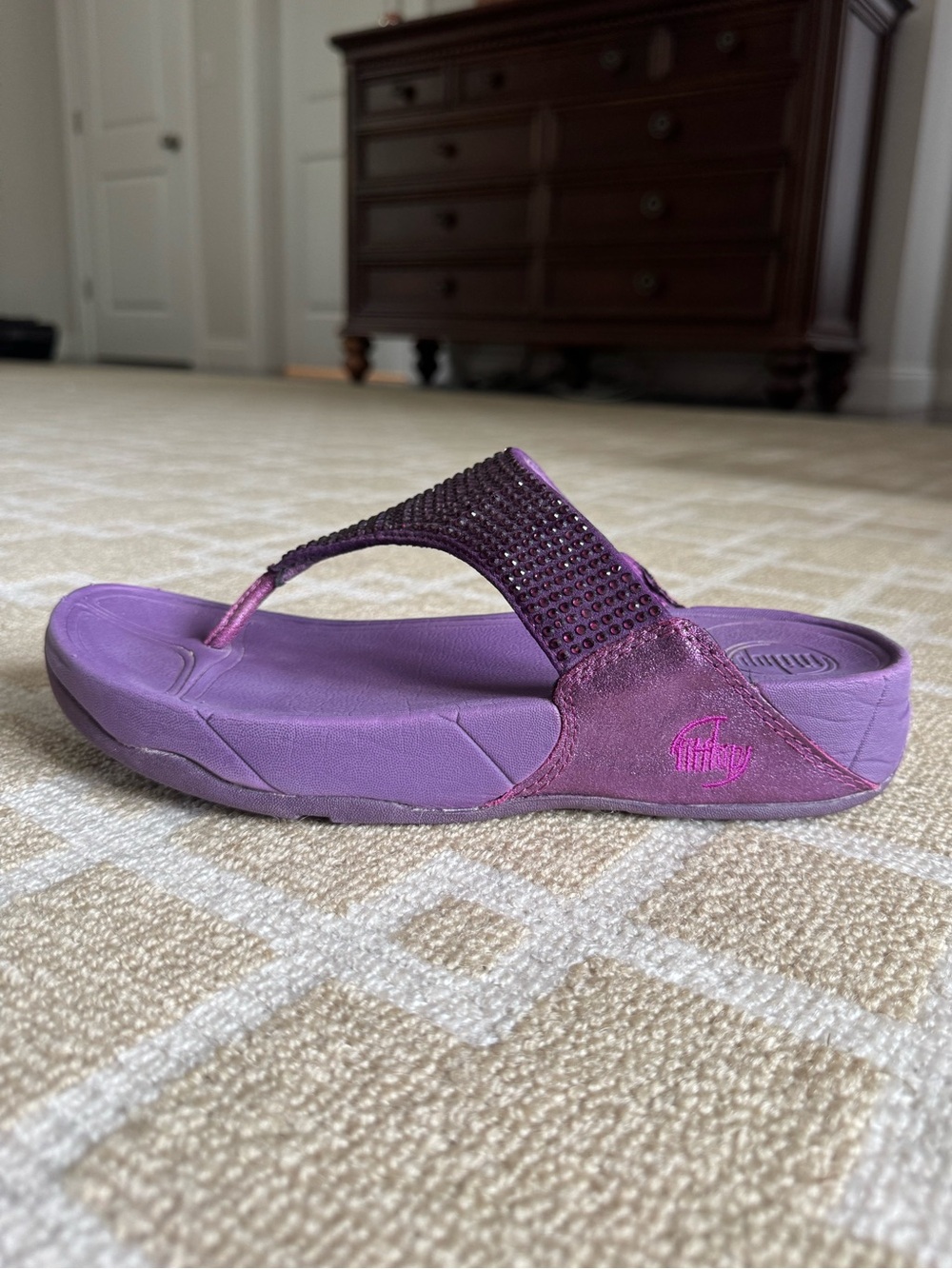FitFlop Lulu Crystal Embellished Flip Flop Thong Sandals Purple Size 8 - Picture 3 of 13